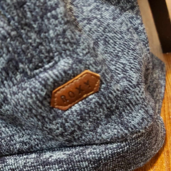 Sweater - Picture 2 of 6